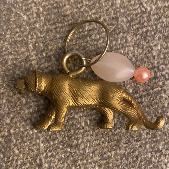 2 Keychain Charms - 1 dog and 1 tiger - Picture 3 of 6